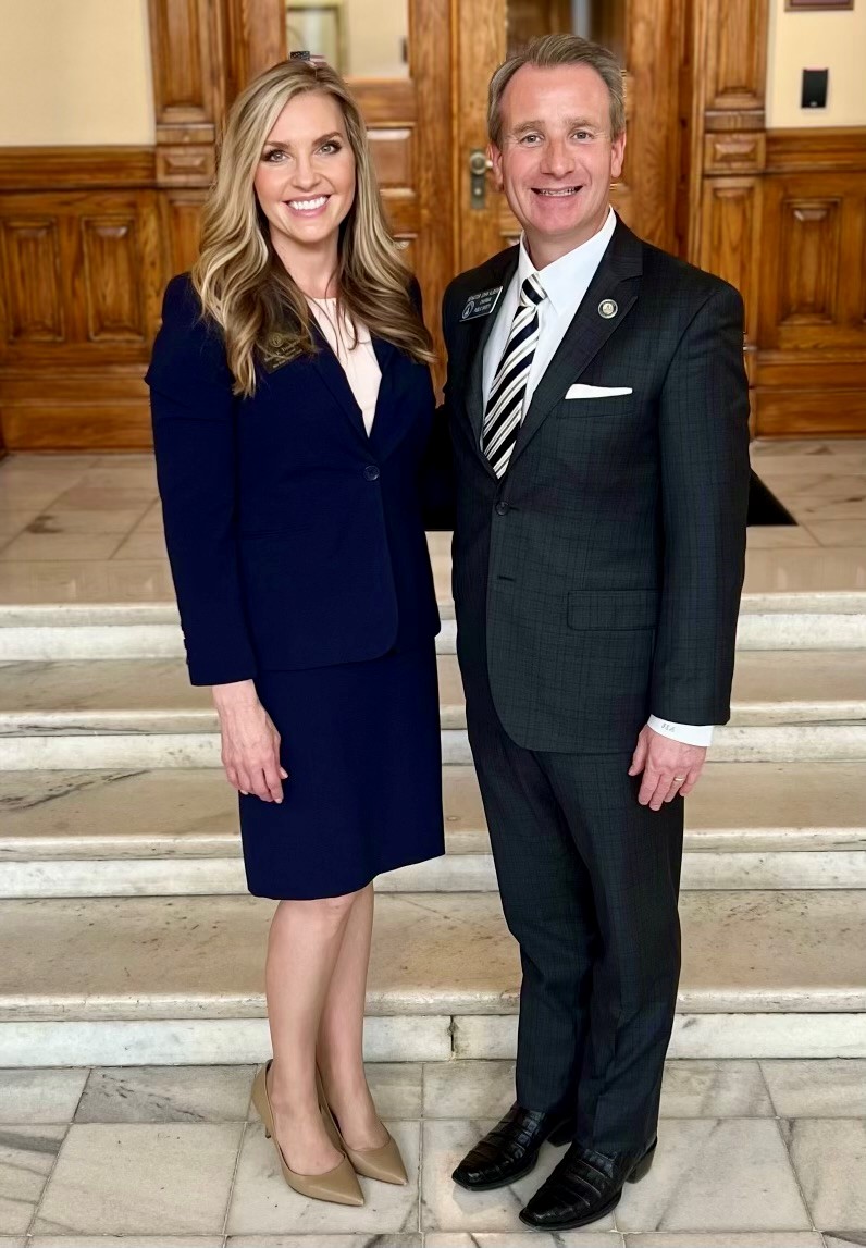 Sen. John Albers Celebrates Signing of Legislation to Support Public